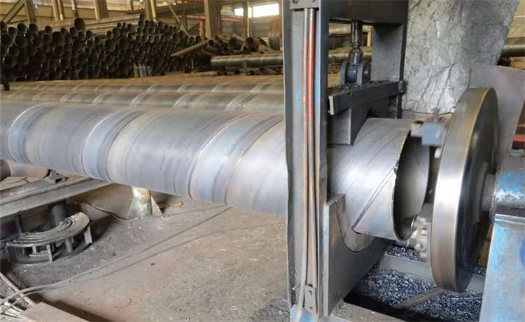 鋼材場900mm螺旋焊管,426-6-8-10-12mm螺旋鋼管,鋼材場打樁鋼護筒,給水螺旋焊管廠家