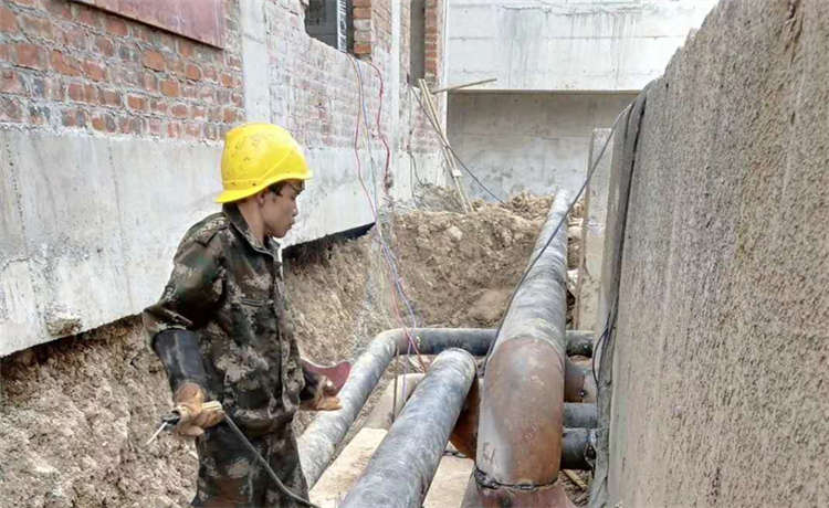 梧州鋼鐵世界219mm螺旋焊管,熱浸鋅工字鋼,820-6-8-10-12mm螺旋鋼管,排污螺旋鋼管廠家