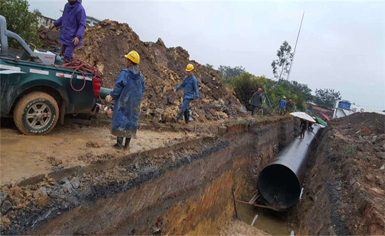 鋼材場鍍鋅角鋼,玉林2000排污螺旋焊管,內徑1600mm螺旋管,壁厚螺旋鋼管廠家